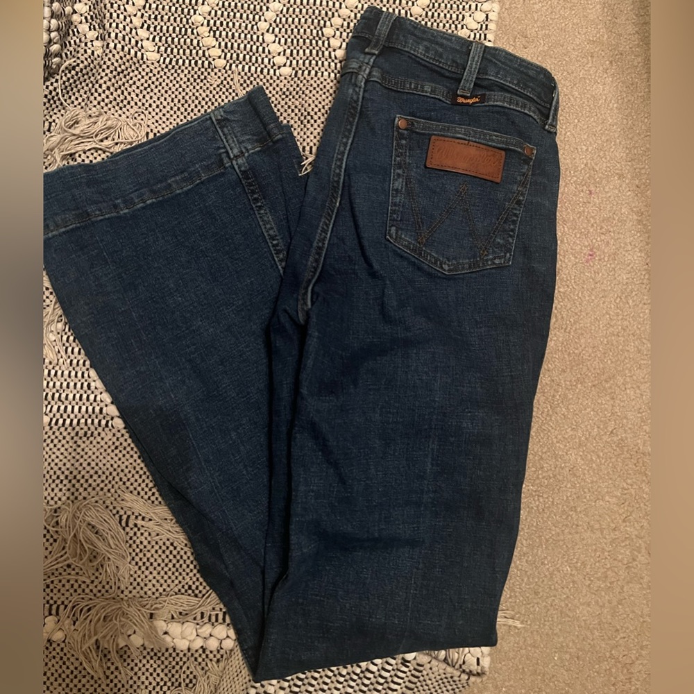 Women wrangler jeans